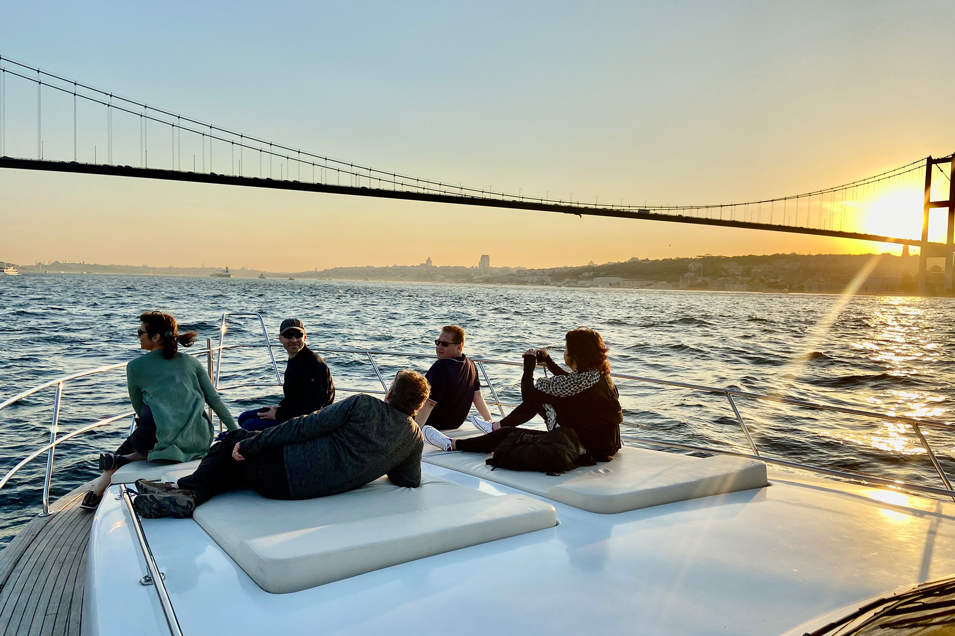 Private Bosphorus Sightseeing Yacht Tour